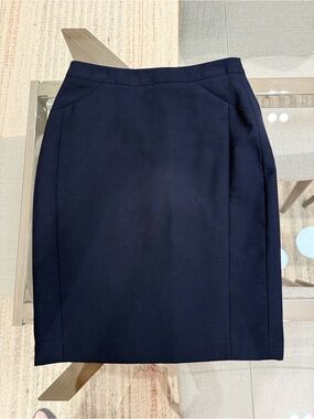 Reiss Wool Navy Pencil Skirt. Also selling matching jacket size 6.